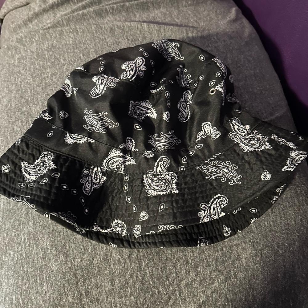 Black Paisley Hat